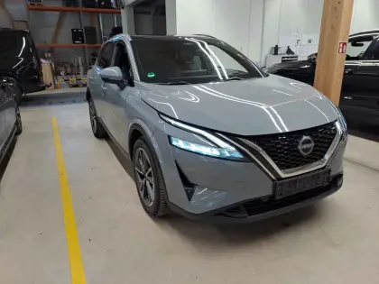 Nissan Qashqai Visia - Petrol - Automatic - 158 hp - 97.048 
