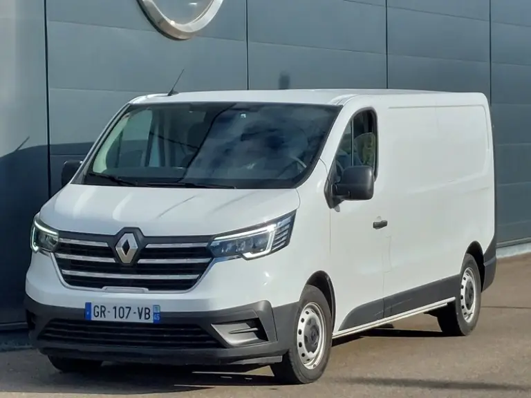 Renault Trafic L2H1 2.0 DCI Grand Comfort - Diesel - Manual - 130 hp - 73.466 km