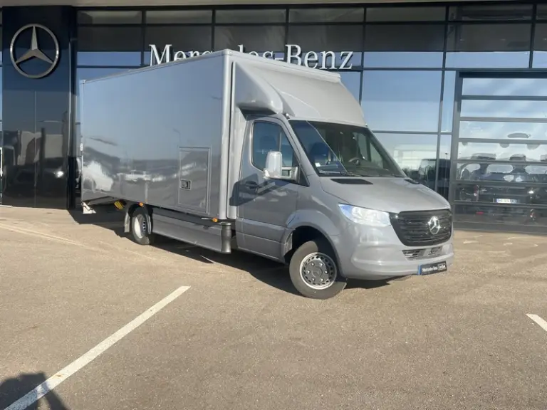 Mercedes-Benz Sprinter chassis cab 516 CDI - Diesel - Automatic - 163 hp - 7.512 km